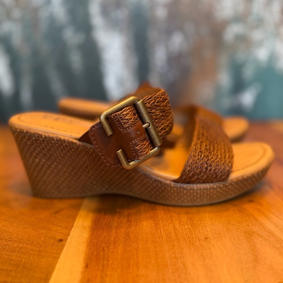 b.o.c. Born Concept Woven Platform Wedges – Size 9 (EUC) - Picture 5 of 16